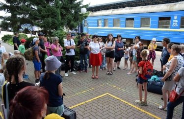 Кабмін розширив на всю Україну монетизацію оздоровлення дітей в таборах та перевів на постійну основу "єМалятко" | INFBusiness