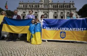 Серед біженців з України частка російськомовних у побуті вдвічі вища, ніж у самій Україні – опитування