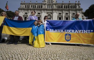 Серед біженців з України частка російськомовних у побуті вдвічі вища, ніж у самій Україні - опитування | INFBusiness