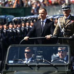 У Варшаві пройшов найбільший військовий парад за останні 30 років | INFBusiness