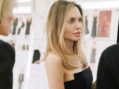 Анджеліна Джолі кардинально змінила імідж, повернувшись до свого образу з 90-х | INFBusiness