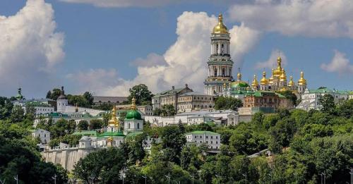 Одностороннє розірвання договору оренди Києво-Печерської лаври з УПЦ МП визнали законним | INFBusiness