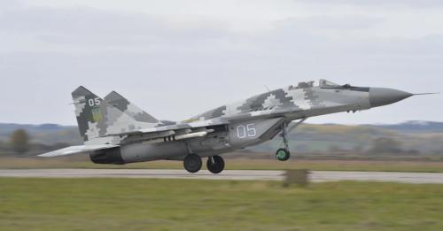 В очікуванні F-16 ВПС України воюють на пострадянських МіГах та Сушках | INFBusiness