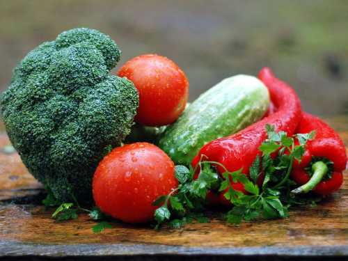 Небезпечно для здоров'я: 9 овочів, які не можна їсти щодня | INFBusiness