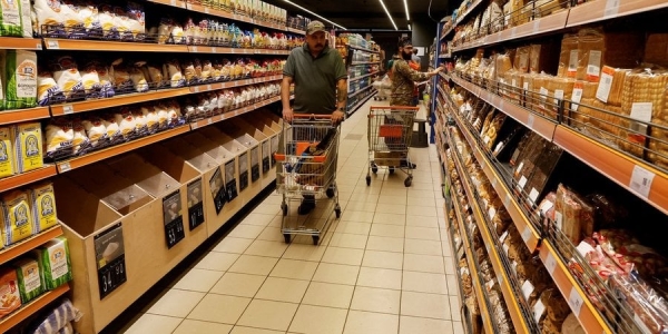 Ура, у нас дефляція. В Україні знизилися споживчі ціни — які продукти подешевшали найбільше | INFBusiness