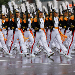 Південна Корея провела військовий парад на тлі ядерних погроз від КНДР | INFBusiness