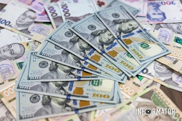 Долар і євро стрімко дорожчають: НБУ оновив курс валют на 6 жовтня | INFBusiness