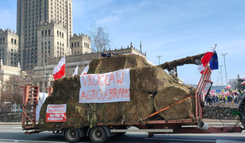 У центрі Варшави фермери вийшли на протест | INFBusiness