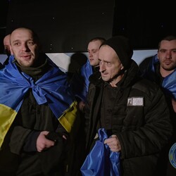 В Україну з російського полону повернулися ще 100 військових | INFBusiness