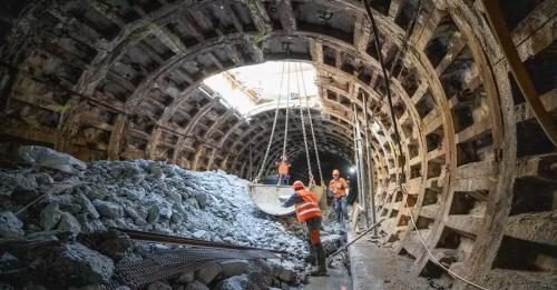 На аварійній частині "синьої" гілки київського метро розкрили тунель | INFBusiness