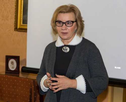 Директорка Музею Булгакова: Або перевіряйте всіх радянських письменників, або залиште нас в спокої | INFBusiness