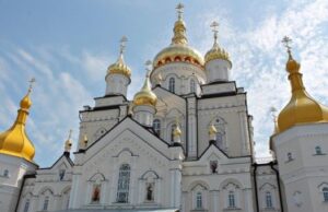 Скільки церков УПЦ МП досі продовжують працювати в Україні