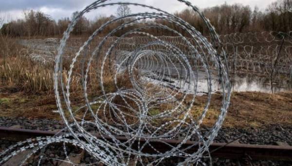 Польща зміцнюватиме фортифікації на кордоні з Білоруссю | INFBusiness