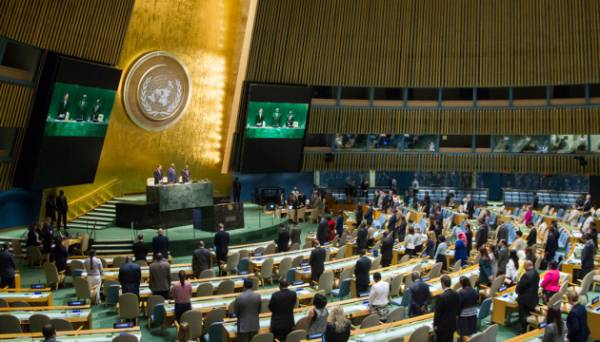 Генасамблея ООН розглянула ситуацію з вето Росії на заборону ядерної зброї в космосі | INFBusiness