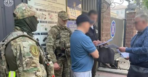 Колишньому військкому Борисову вручили нову підозру на виході із СІЗО у Києві - він хотів утекти за кордон | INFBusiness