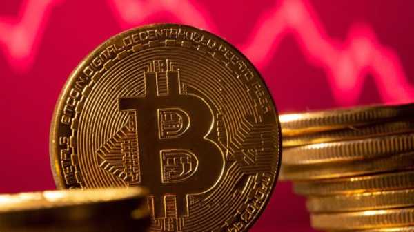 Трейдеры потеряли $680 млн на падении биткоина | INFBusiness