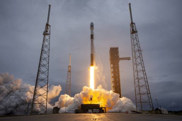 SpaceX запустила у космос європейську місію Hera | INFBusiness