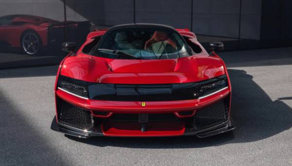 Ferrari вперше за 11 років представила новий суперкар вартістю €3,6 мільйона | INFBusiness