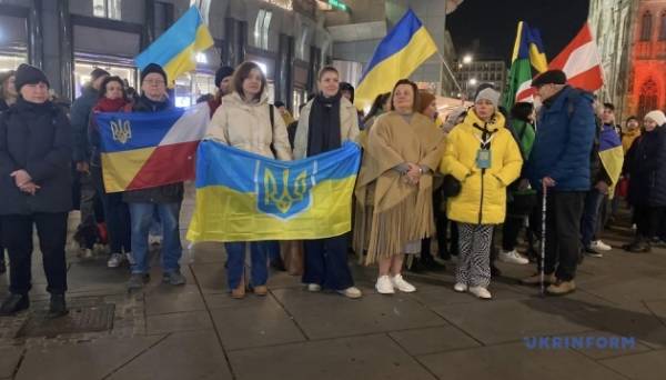 У Відні пройшов мітинг до 1000 днів українського опору російському вторгненню | INFBusiness