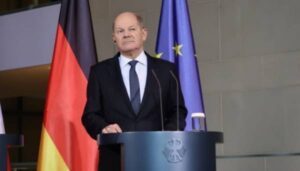 Шольц поговорив із Путіним – закликав вивести війська з України і готуватися до переговорів