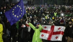 У Тбілісі сьомий день тривають протести – поліція проводить рейди, є затримані
