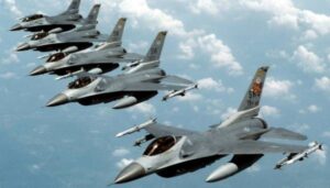За тиждень винищувачі НАТО сім разів піднімали в небо через російські літаки