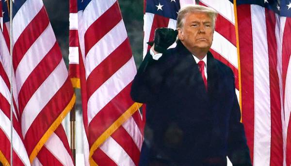Трамп вважає, що Маск ставить інтереси США вище за інтереси власних компаній | INFBusiness