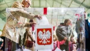 У Польщі заявили, що не допустять «румунського сценарію» на виборах