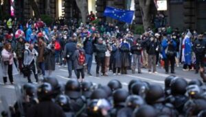 У Тбілісі силовики знову розганяють учасників антиурядового протесту