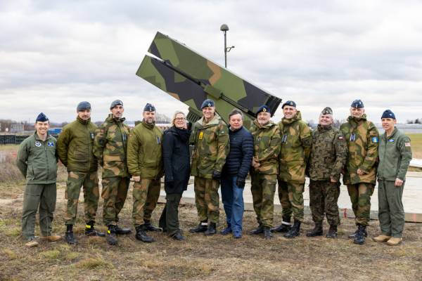 У польському Жешуві розгорнули системи NASAMS - захищатимуть хаб допомоги для України | INFBusiness