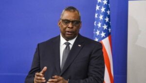 Остін скасував візит до Південної Кореї після спроби запровадження там воєнного стану – Reuters
