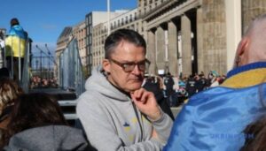 Політики не мають права вимагати від України перемир’я без гарантій його забезпечення – депутат Бундестагу