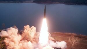 Північна Корея провела випробувальний запуск стратегічної крилатої ракети «море (під водою) – земля»