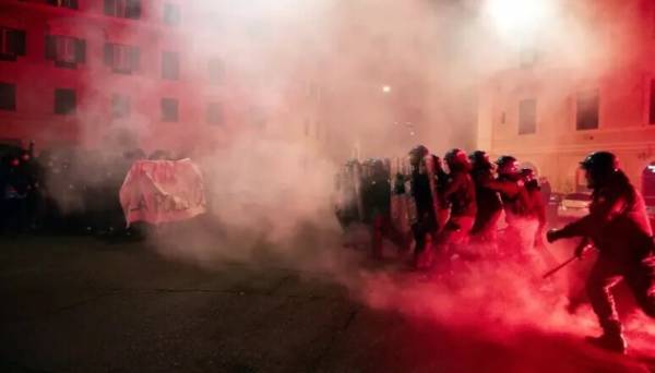 У Римі під час протестів сталися сутички, поранені восьмеро поліцейських | INFBusiness