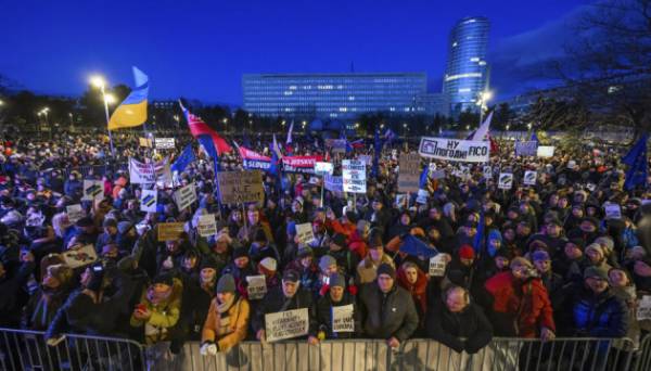 У Словаччині знову пройшов мітинг проти проросійської політики Фіцо