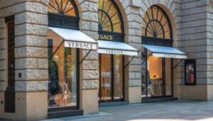 Versace виставили на продаж - Reuters | INFBusiness