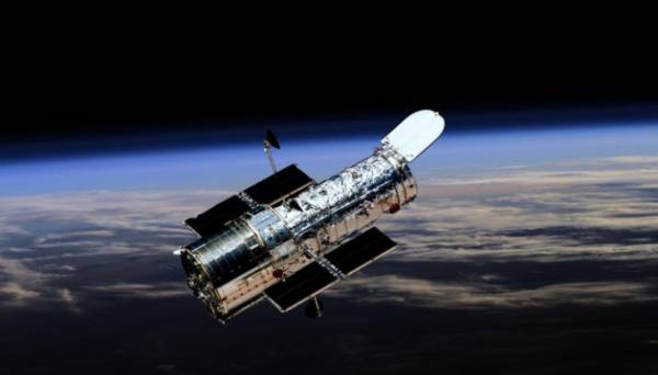 Hubble показав хмари газу та космічний пил поблизу туманності Тарантул | INFBusiness