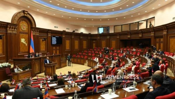 Парламент Вірменії схвалив законопроєкт про початок процесу вступу країни до Євросоюзу