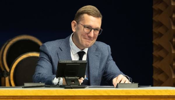 Парламент Естонії не зміг оголосити вотум недовіри прем’єру