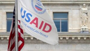 Двох посадовців USAID відправили у відпустку через відмову передати секретні документи комісії Маска – CNN