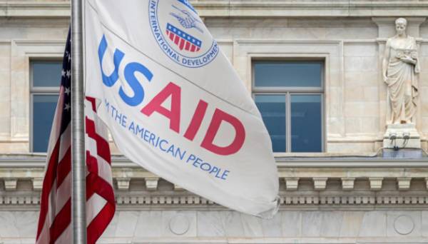 Двох посадовців USAID відправили у відпустку через відмову передати секретні документи комісії Маска - CNN | INFBusiness