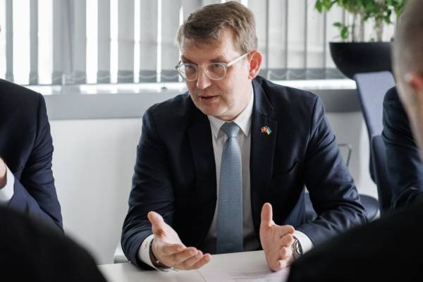 Міністри оборони України та Данії обговорили нові інвестиції в український ОПК | INFBusiness