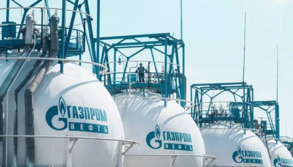 Російська «Газпром нафта» зазнала багатомільярдних збитків через санкції – ЦПД