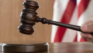 Апеляційний суд США підтримав заборону Трампа на звільнення держслужбовців | INFBusiness