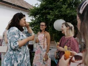 Як піти англійською та попрощатися згідно з етикетом | INFBusiness