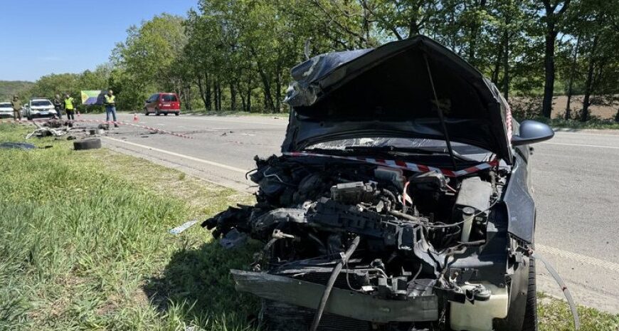 Військовий ЦКК та поліцейський загинули в ДТП на Полтавщині: в автомобілі перебувала цивільна особа, — ЗМІ
