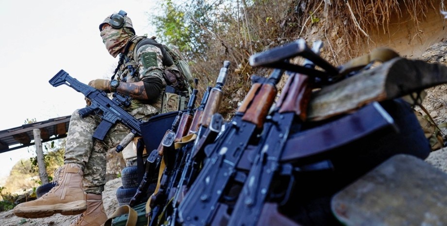 Сім'ї загиблих на війні російських добровольців отримають до 15 мільйонів гривень: Зеленський підписав закон | INFBusiness