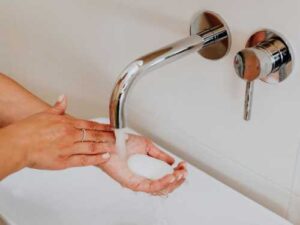Основні помилки під час миття рук з милом. Ви теж їх робите? | INFBusiness