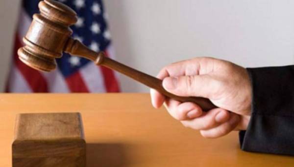 Апеляційний суд тимчасово відновлює тарифи Трампа, заблоковані рішенням суду