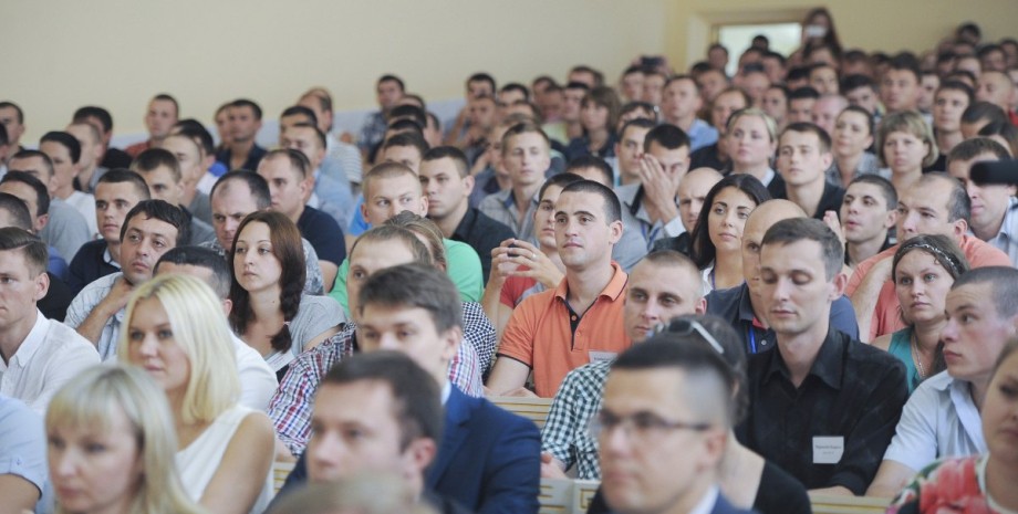 «Україна – країна можливостей»: правила виїзду для чоловіків до 25 років можуть бути пом’якшені, — Лісовий | INFBusiness